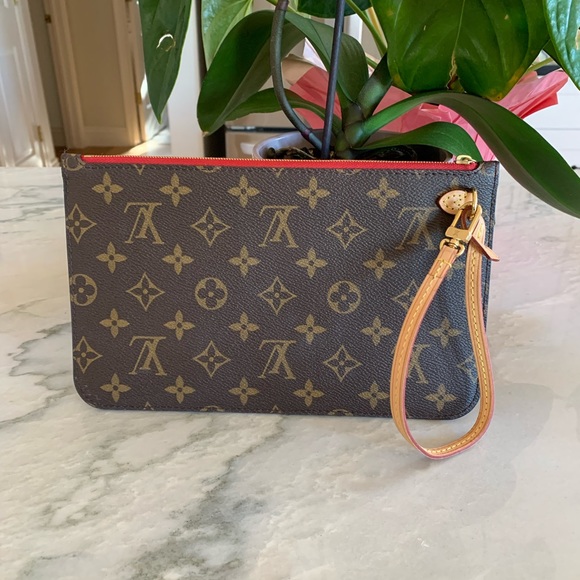 Louis Vuitton Handbags - Sold Louis Vuitton Neverfull Pouchette Monogram Cherry